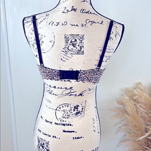 Victoria's Secret Where Everywhere Mutli-Way Push Up Leopard Print Bra 36C - Picture 6 of 10